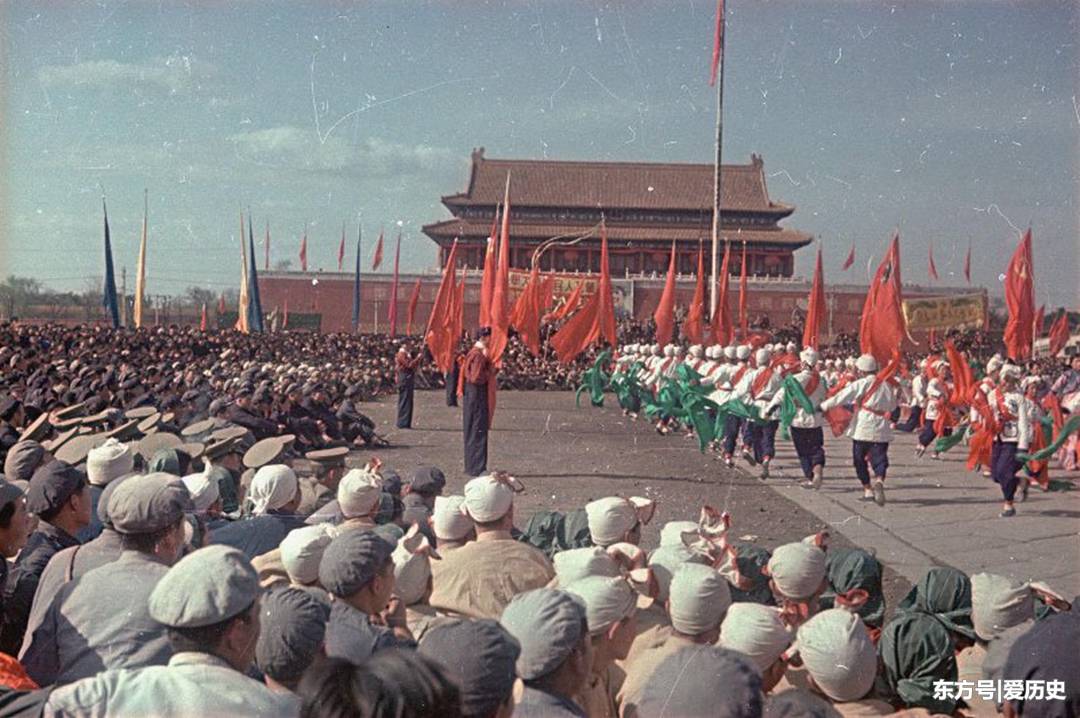 1949年彩色照片下古朴的北京城 开国大典更是难得一见(10) 第10页