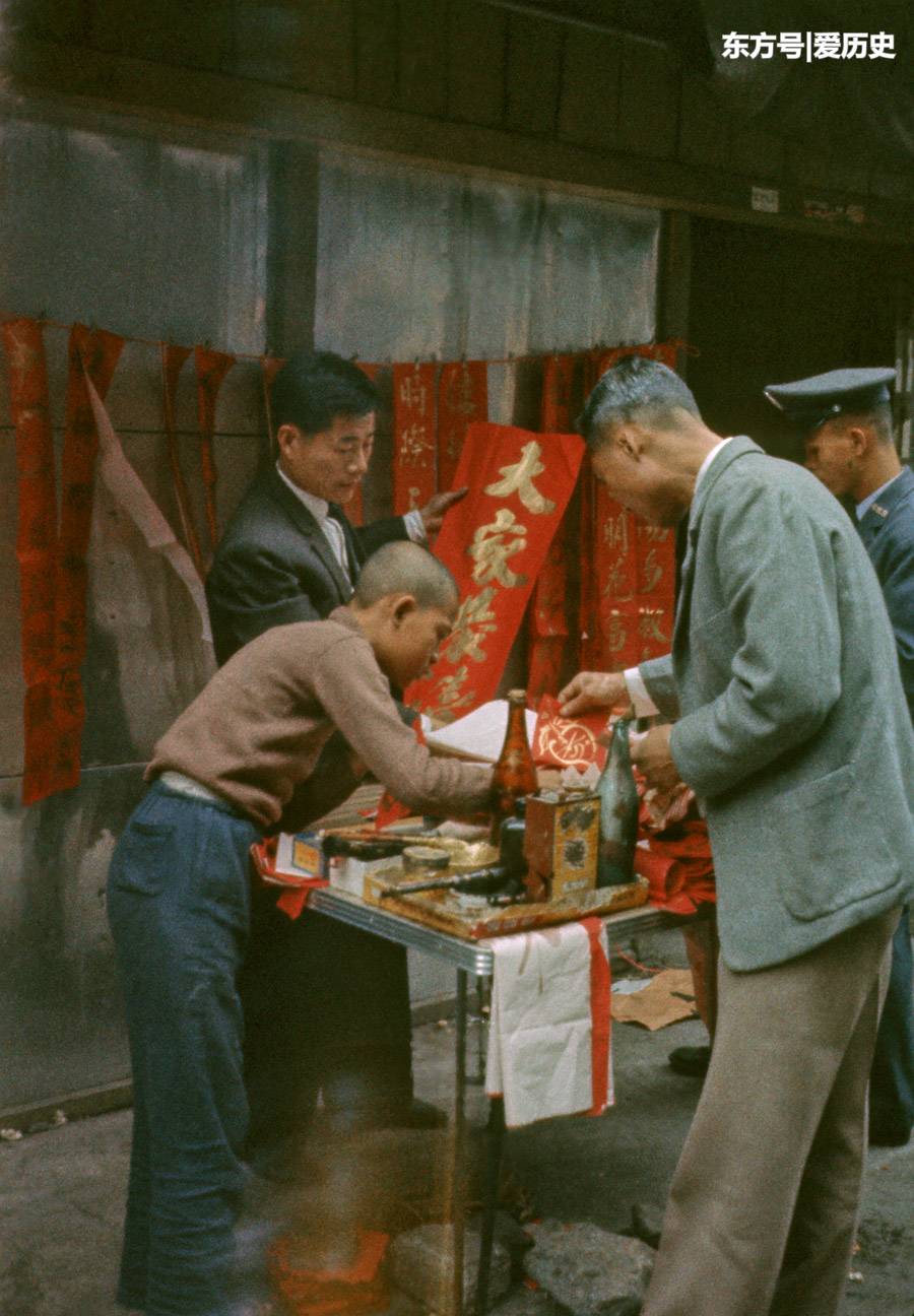 七十年代台湾淡水的年市 浓浓的春节味道扑面而来